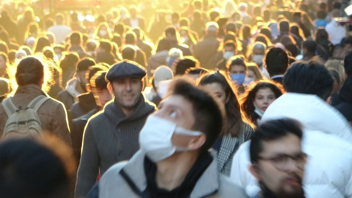 İstiklal Caddesi’nde korona virüs unutuldu -4