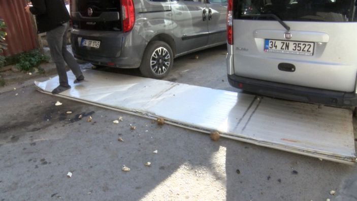 Bahçelievler'de patlama... Saniyelerle kurtuluş kamerada -6