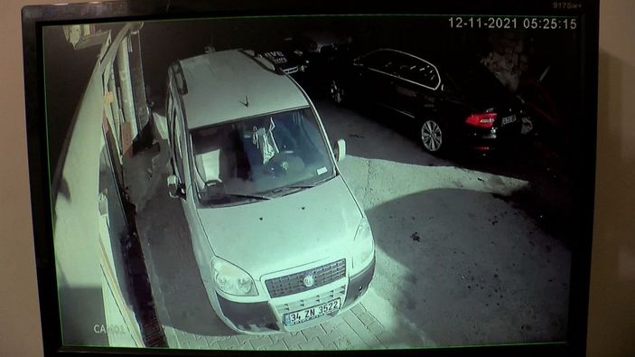 Bahçelievler'de patlama... Saniyelerle kurtuluş kamerada -3