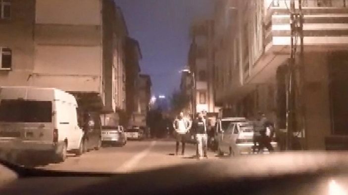 Esenyurt’ta buluşmaya çağırıp tekme tokat darbettiler -2