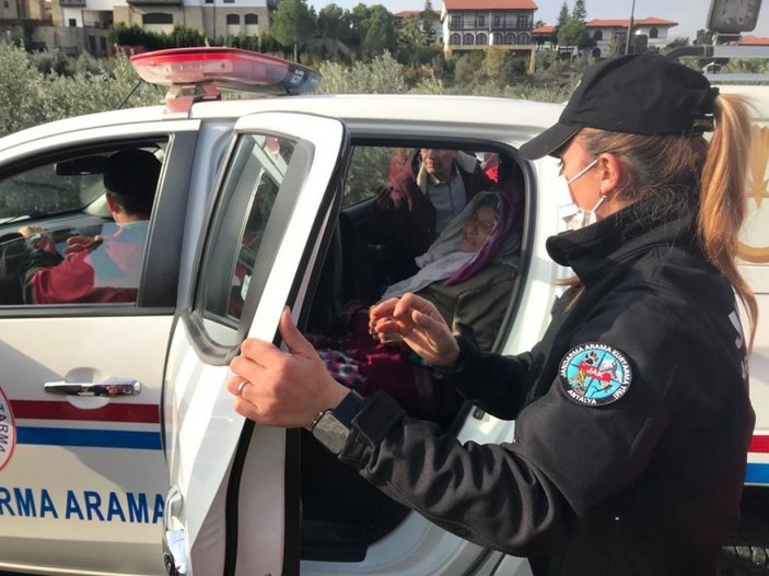 Antalya’da kayıp alzheimer hastası 89 yaşındaki kadın, JAK timleri tarafından bulundu -5
