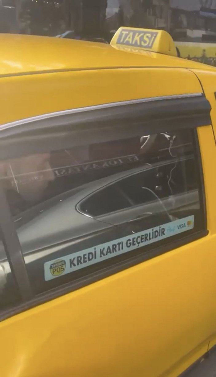 Fatih'te taksici değişim saati bahanesiyle türk yolcuyu almayıp turistleri aldı -1