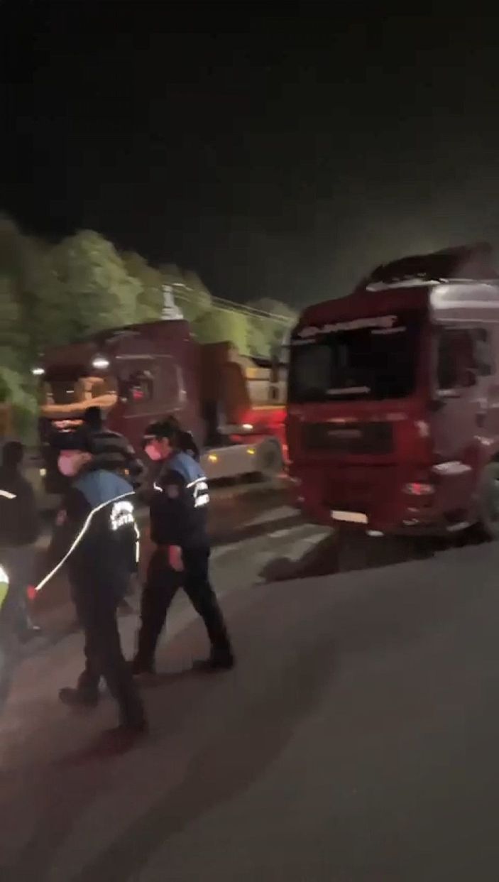 Zabıta ve kamyon şoförleri arasında 'yetki' gerginliği  -5