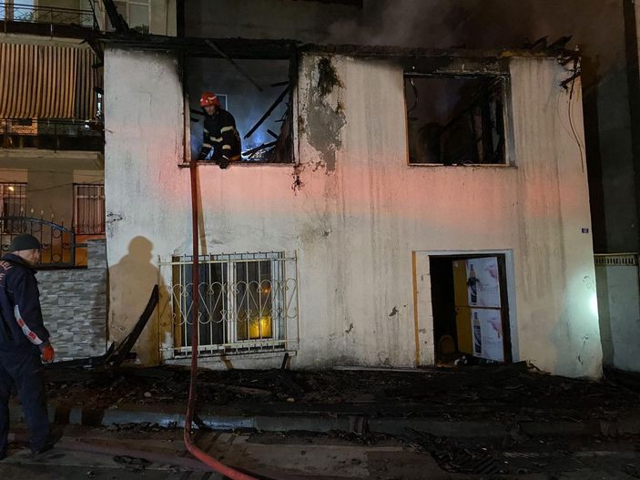 d Yalnız yaşadığı evde çıkan yangında öldü -4