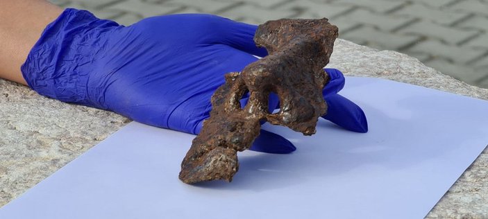 Antik kentteki kazıda, Roma askerlerinin kullandığı demir maske bulundu -3