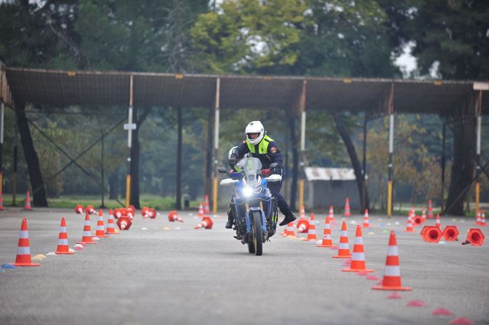 d KADES ihbarlarına motosikletli kadın jandarmalar gidecek -10