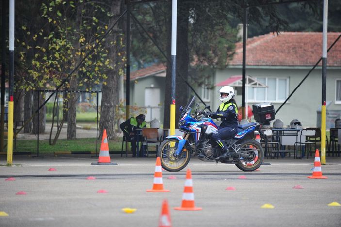KADES ihbarlarına motosikletli kadın jandarmalar gidecek  -6