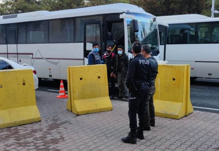 Malatya'da 32 kaçak göçmen yakalandı -7