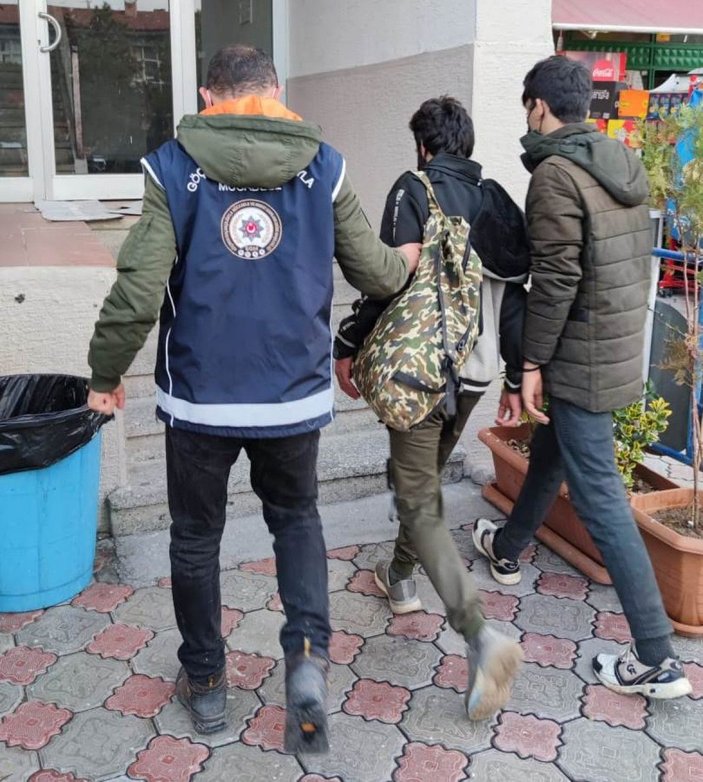 Malatya'da 32 kaçak göçmen yakalandı -5