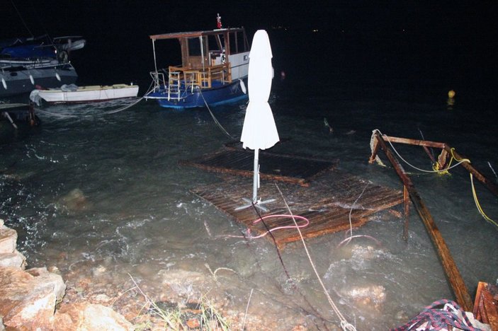 Akyaka’da lodos tekne batırdı -2