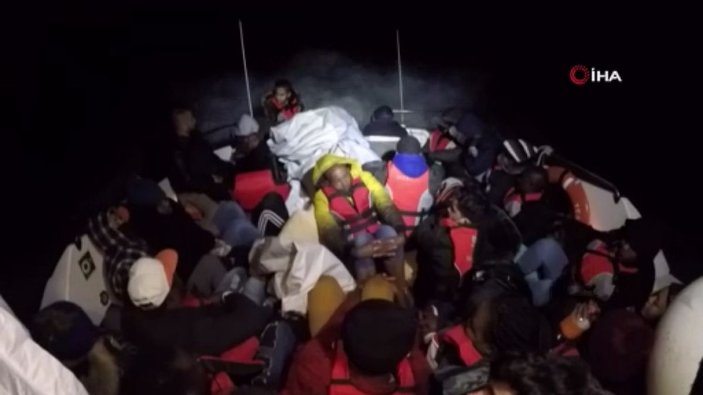 Yunanların ölüme terk ettiği göçmenleri Sahil Güvenlik kurtarıyor -1