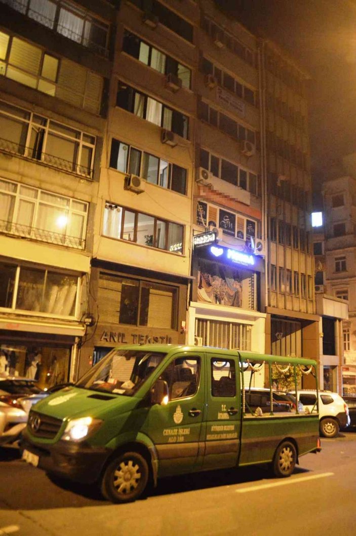 İstanbul’da otelde şüpheli ölüm: Kadın odasında ölü olarak bulundu -4