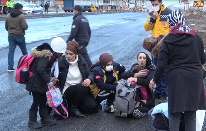 Kaza yerinden geçerken ölen kişinin annesi olduğunu öğrendi -1