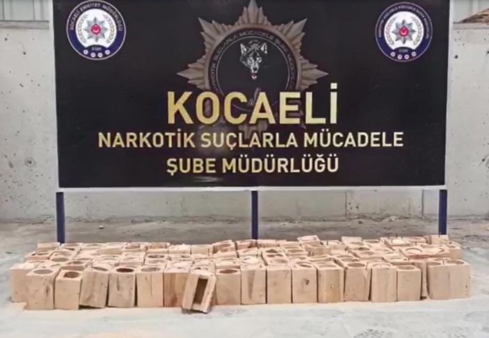 TIR'daki palet takozlarının içinden 27 kilo eroin çıktı -2