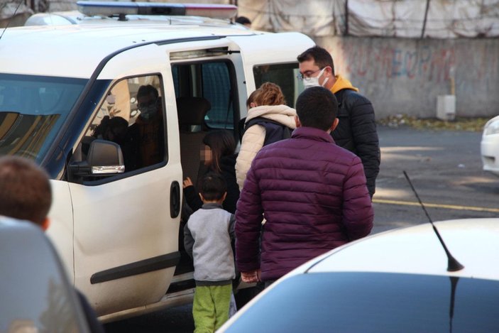 18 yaşındaki oğlunu öldürdü, eşi ve kızını yaraladı -3