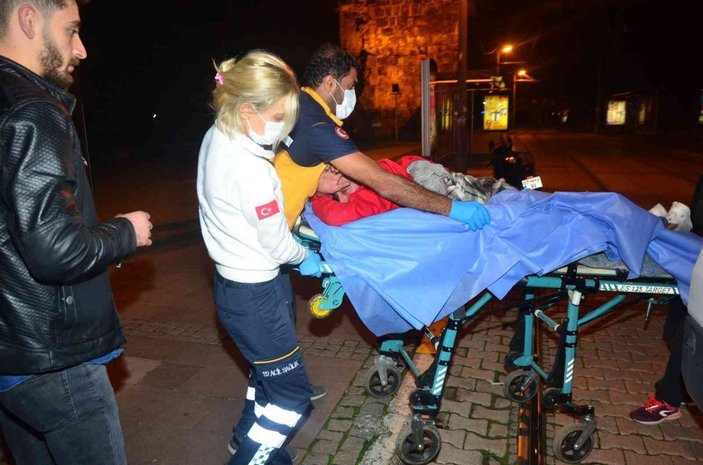 Antalya’da iki grup arasındaki kavgada kan aktı: 1 yaralı -3