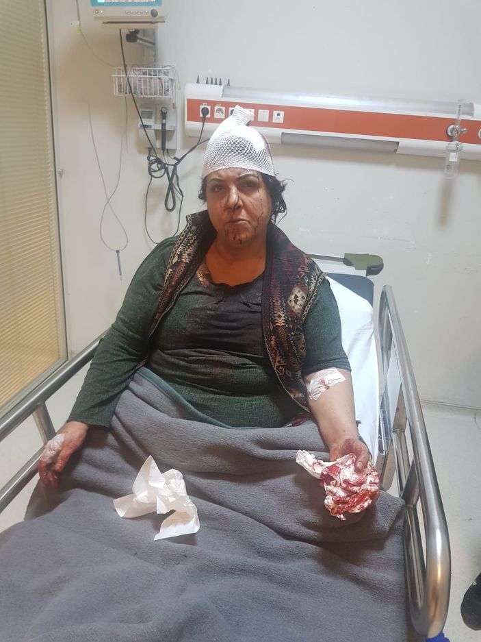 Evi boşaltmasını isteyen babası ile kardeşini darbetmişti; oğluyla birlikte tutuklandı -7