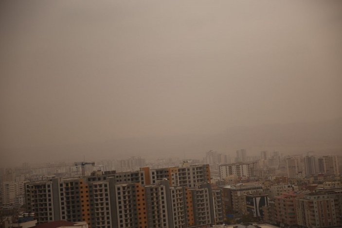 Mardin'de toz bulutu hayatı olumsuz etkiledi -1