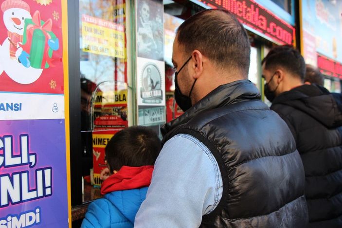 120 milyonluk büyük ikramiye heyecanı başladı; rağbet çeyrek bilete -6