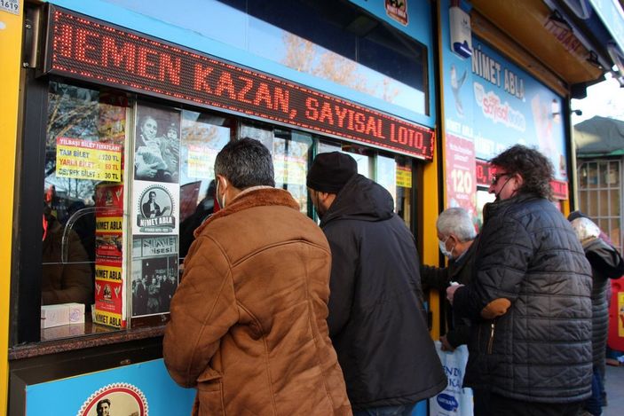 120 milyonluk büyük ikramiye heyecanı başladı; rağbet çeyrek bilete -8