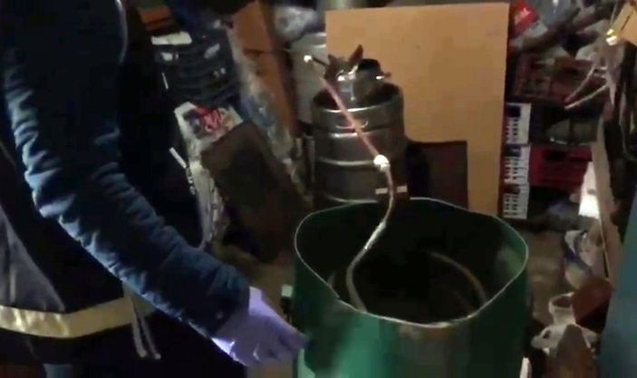 Tekirdağ'da 1 ton 270 litre sahte içki ele geçirildi