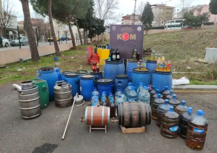 Tekirdağ'da 1 ton 270 litre sahte içki ele geçirildi