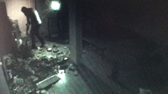 d Zonguldak'ta heyalan; akaryakıt istasyonunun duvarı yıkıldı -10