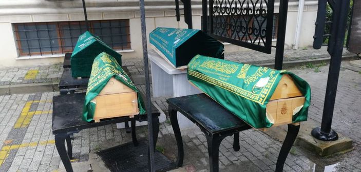 Esenyurt'ta yangında ölen 4 çocuk son yolculuğuna uğurlandı -7