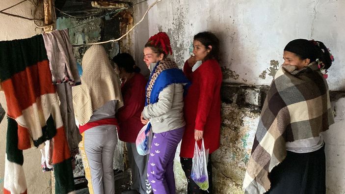 Gaziosmanpaşa'da yangın faciası : 2 kardeş öldü, 1'i ise ağır yaralandı -4