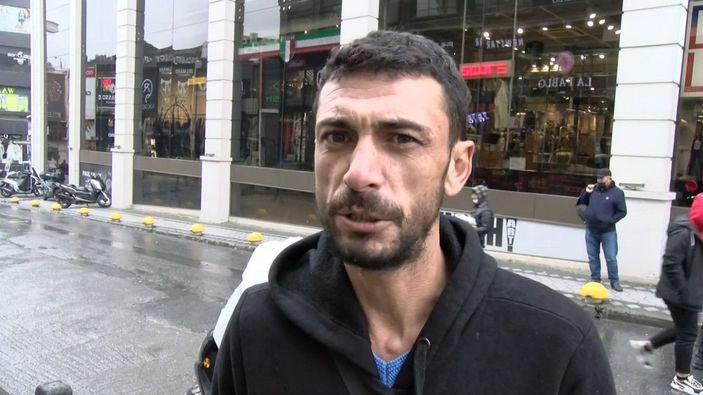 Yolda yürüyen kişinin çantasını keserek 9 bin doları çaldı -9