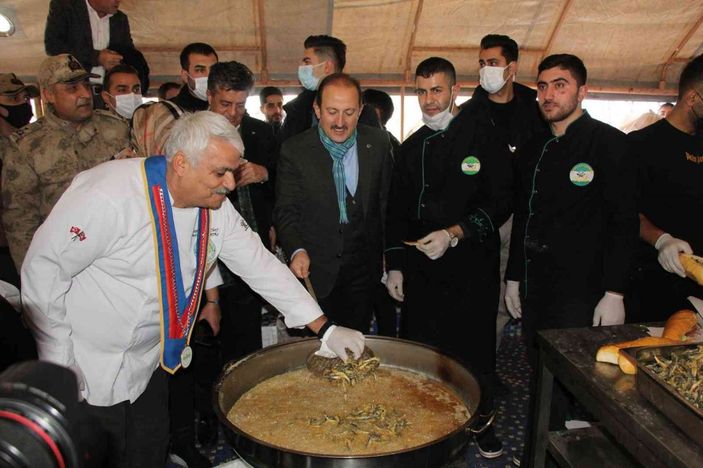 Şırnak’ta hamsili Karadeniz festivali
