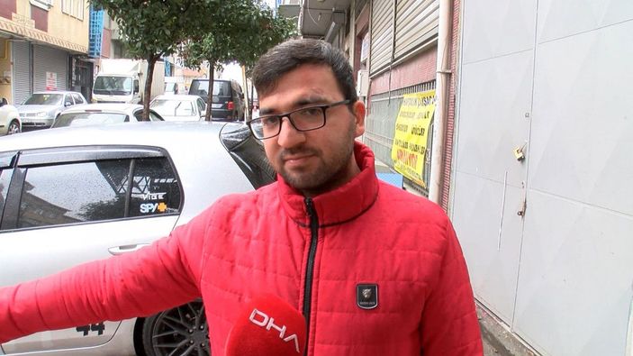 d Bağcılar'da sipariş teslim etmek için binaya giren kuryenin motosikleti çalındı -3