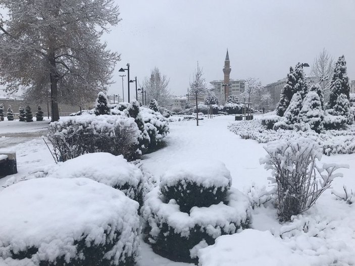 Sivas'ta kar yağışı etkili oluyor -9
