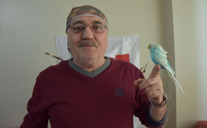 Yiğido adlı muhabbet kuşundan Muslera'ya 'geçmiş olsun' mesajı