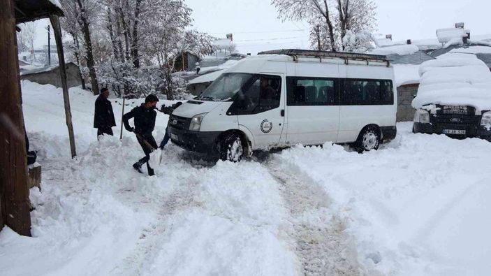 Muş’ta 1600 rakımlı köy kara gömüldü -5