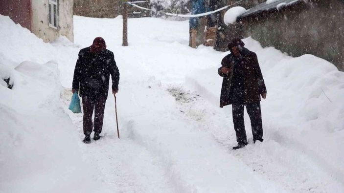 Muş’ta 1600 rakımlı köy kara gömüldü -14