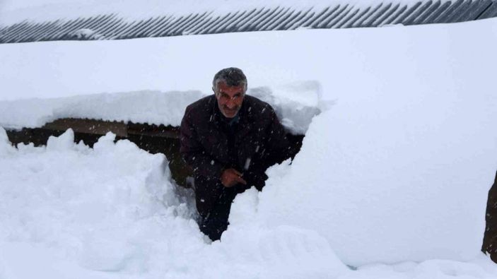 i Muş’ta 1600 rakımlı köy kara gömüldü -1