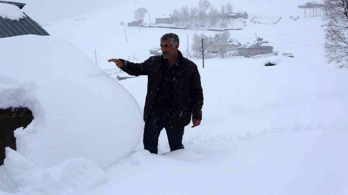 Muş’ta 1600 rakımlı köy kara gömüldü -2
