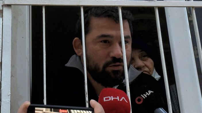Fatih'te yangın; yaralı halde ambulanstan inip yanan evine girdi -4