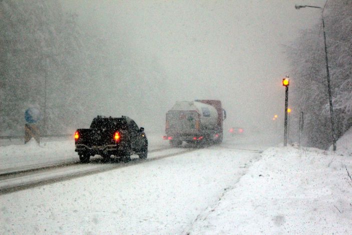 Bolu Dağı'nda kar yağışı ve sis -1