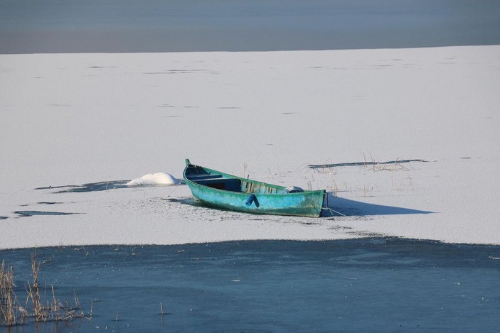 Sıcaklık düştü, Beyşehir Gölü dondu  -5