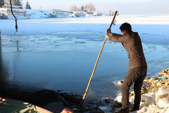 Sıcaklık düştü, Beyşehir Gölü dondu  -1