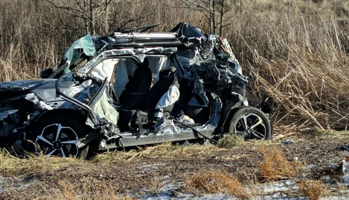 ABD’de buz tutan yolda zincirleme kaza: 40 araç birbirine girdi -1