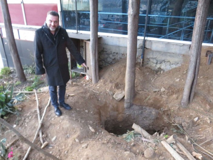 Beykoz'da tarihi mezarlıkta kaçak kazı iddiası -8