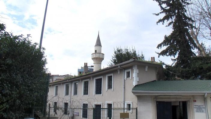 Fatih'te tarihi camide yangın paniği -4