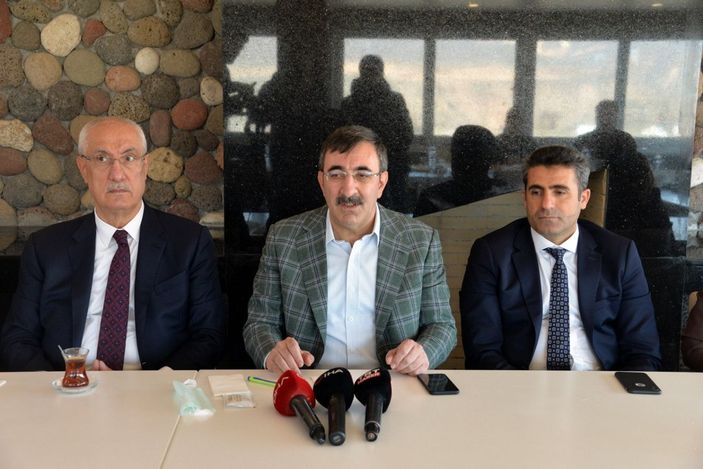 AK Parti'li Yılmaz: 'Dolar alın' diye telkinde bulunanlar hesap vermeli -2