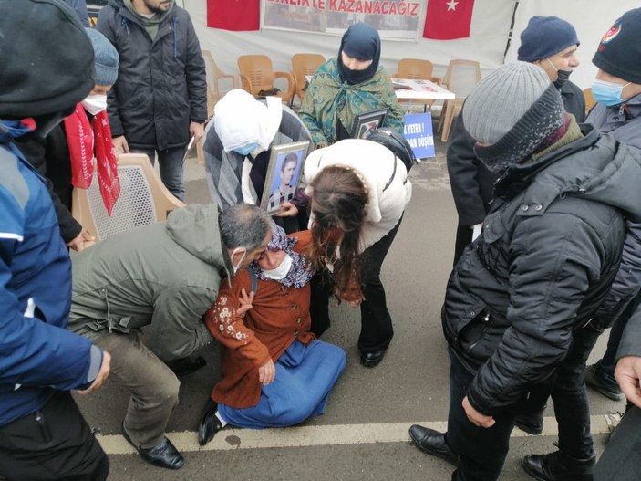 Muş’ta ailelerin dondurucu soğukta evlat nöbeti -4