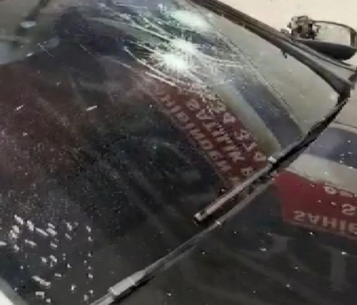 Esenyurt'ta öfkeli koca dehşeti: Cipiyle eşinin aracına çarptı  -3