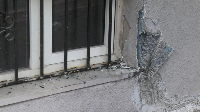 Esenyurt'ta öfkeli koca dehşeti: Cipiyle eşinin aracına çarptı  -6