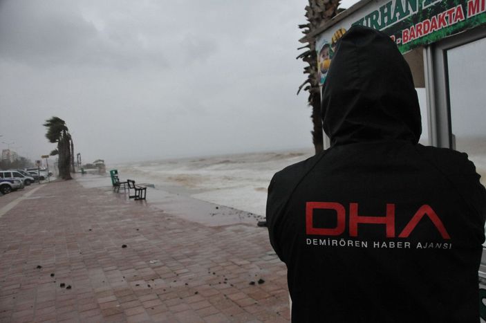 'Kırmızı kod' alarmı verilen Antalya teyakkuzda (6) -3